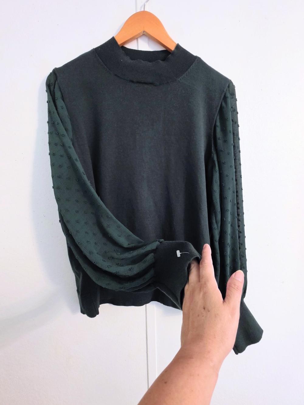 Vince Camuto Dark Green Textured Balloon Sleeve Pullover